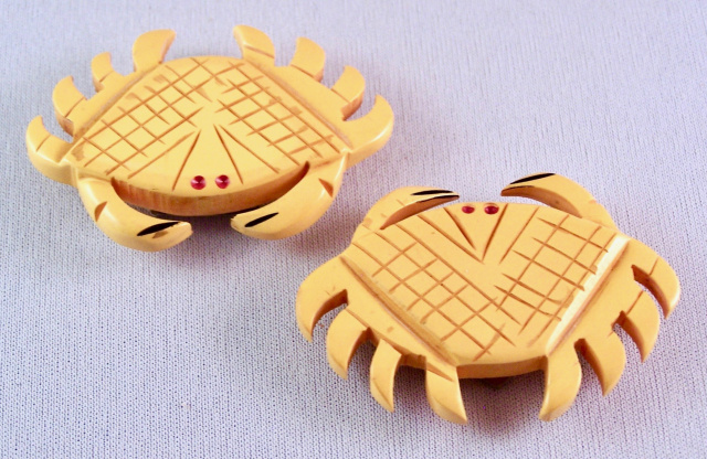 BP191 pr corn bakelite crab dress clips